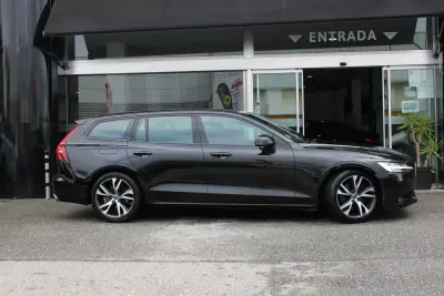 Volvo V60 2020 - 26400 EUR, 128429 km - AUTO.MOTO.pt - 128429km - foto 23 de 25
