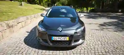 Renault Mégane Sport Tourer 2012 - 6250 EUR, 218000 km - AUTO.MOTO.pt - 218000km - foto 2 de 5