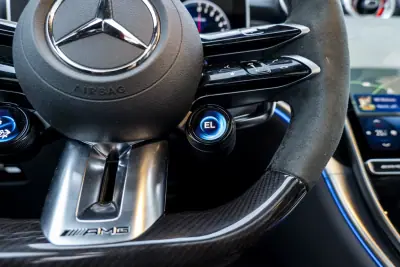Mercedes-Benz GLC 63 AMG 2024 - 144900 EUR, 10000 km - AUTO.MOTO.pt - 10000km - foto 16 de 30