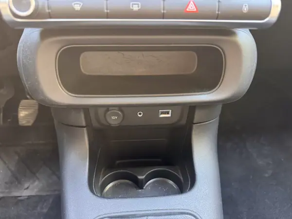 Citroën C3 2017 - 9500 EUR, 95000 km - AUTO.MOTO.pt - 95000km - foto 18 de 23