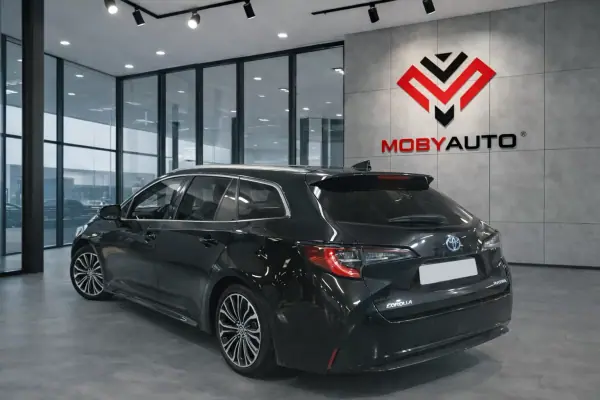 Toyota Corolla Touring Sports 2020 - 23900 EUR, 135568 km - AUTO.MOTO.pt - 135568km - foto 2 de 6