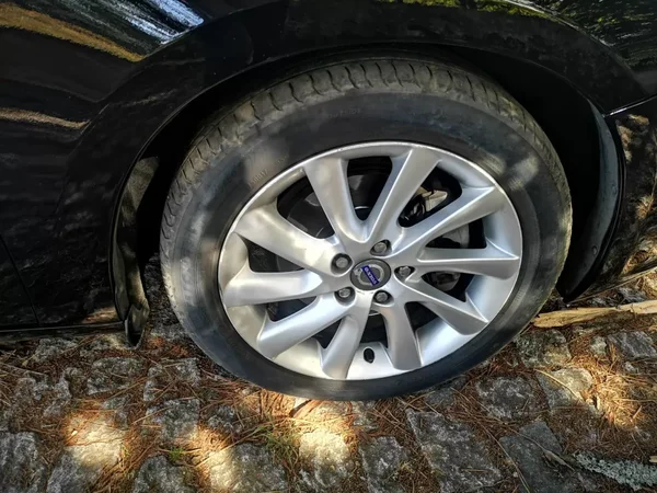 Volvo V60 2014 - 11750 EUR, 270000 km - AUTO.MOTO.pt - 270000km - foto 13 de 17