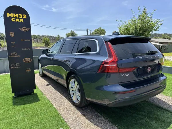 Volvo V60 2020 - 20900 EUR, 100000 km - AUTO.MOTO.pt - 100000km - foto 9 de 59