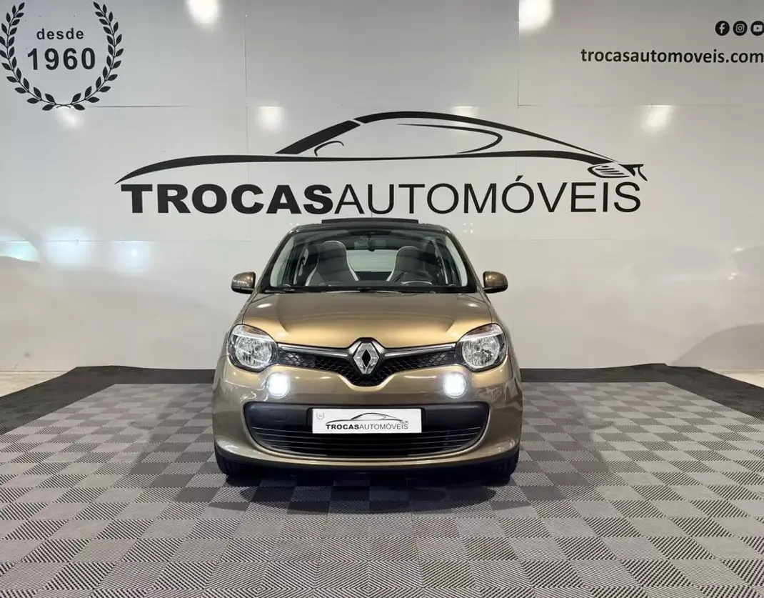 Renault Twingo 2015 - 7900 EUR, 124650 km - 124650km - foto 29 de 42