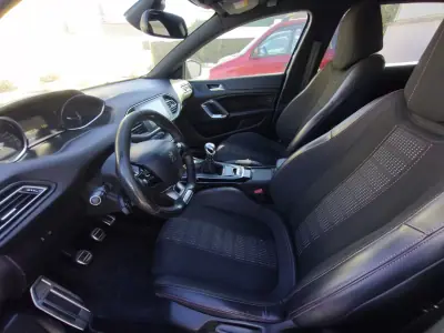 Peugeot 308 SW 2016 — photo 6 of 9
