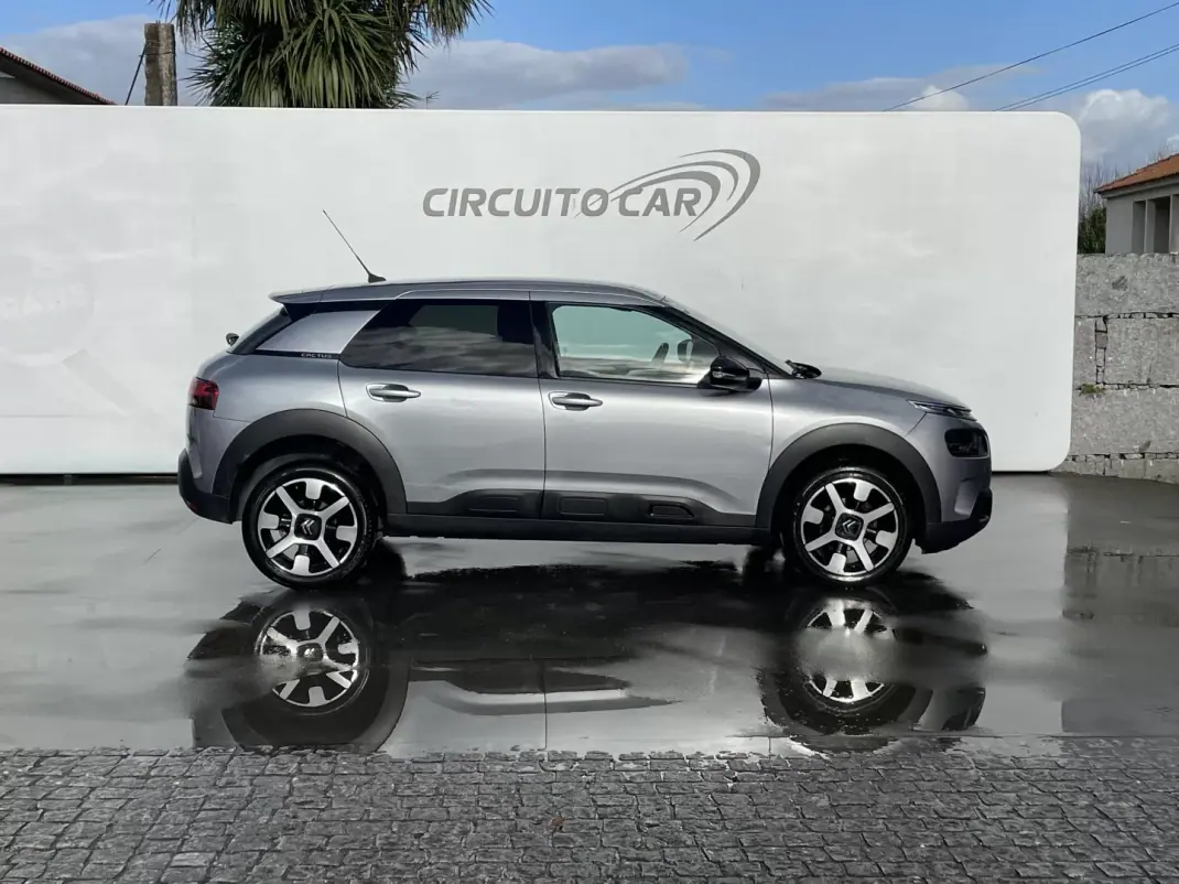 Citroën C4 Cactus 2019 - 12995 EUR, 70182 km - AUTO.MOTO.pt - 70182km - foto 8 de 37