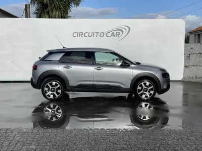 Citroën C4 Cactus 2019 - 12995 EUR, 70182 km - AUTO.MOTO.pt - 70182km - foto 8 de 37