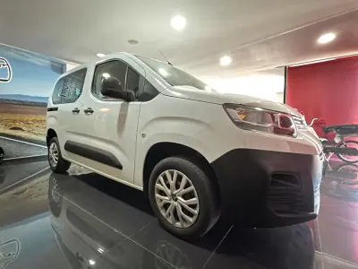 Citroën Berlingo 2022 — foto 3 de 15