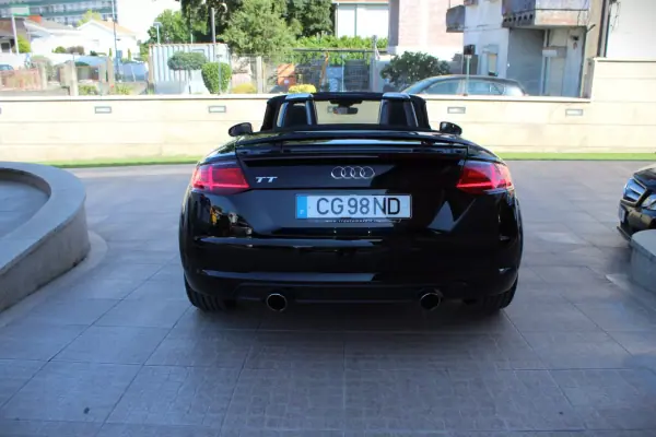 Audi TT Roadster 2015 - 23990 EUR, 151000 km - AUTO.MOTO.pt - 151000km - foto 9 de 36