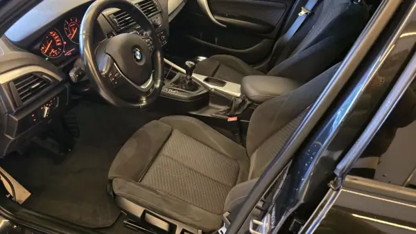 BMW 118 2013 - 12900 EUR, 205111 km - 205111km - foto 6 de 53