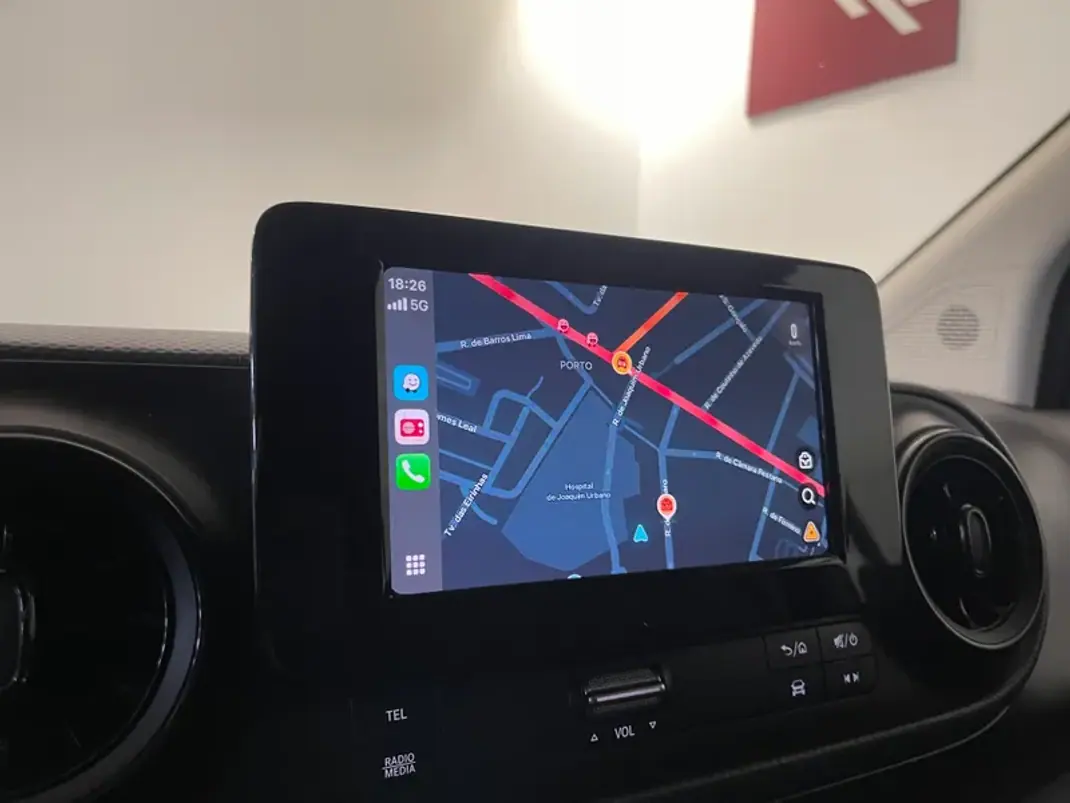 Mercedes-Benz 2022 - 17750 EUR, 45000 km - AUTO.MOTO.pt - 45000km - foto 17 de 28