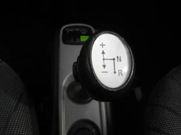 Smart ForTwo Coupé 2013 - 8500 EUR, 102123 km - 102123km - foto 9 de 10