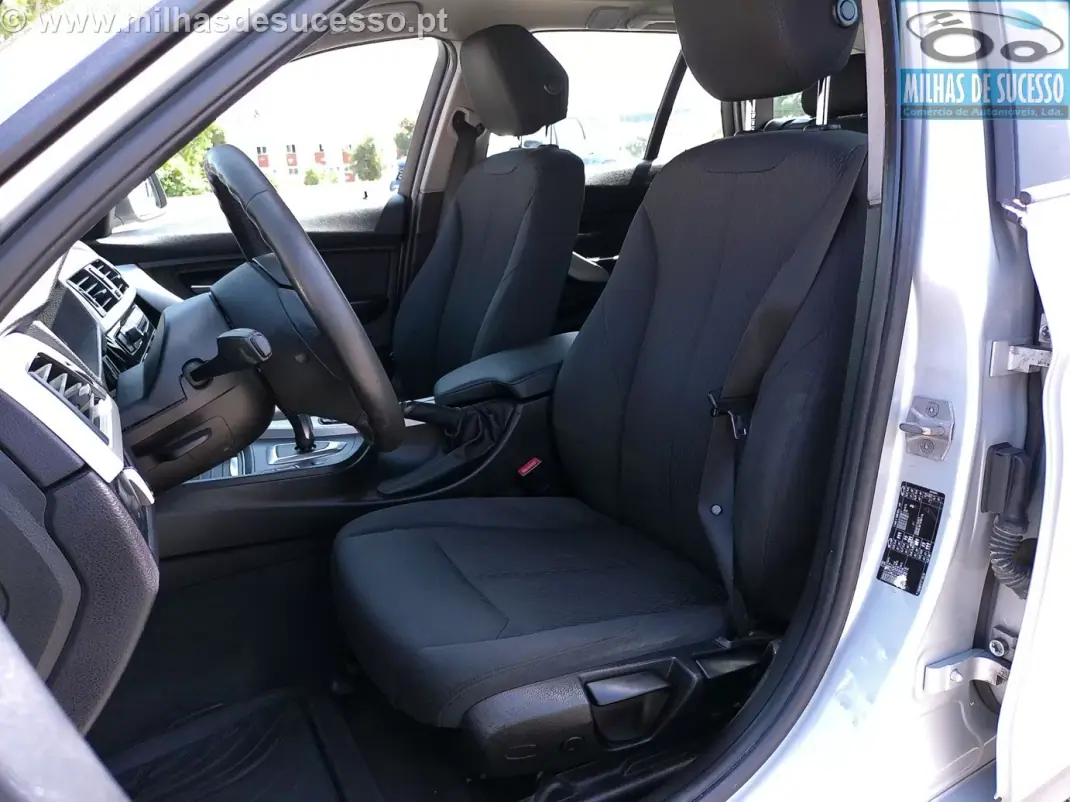 BMW 320 2016 - 16750 EUR, 181000 km - AUTO.MOTO.pt - 181000km - foto 20 de 27