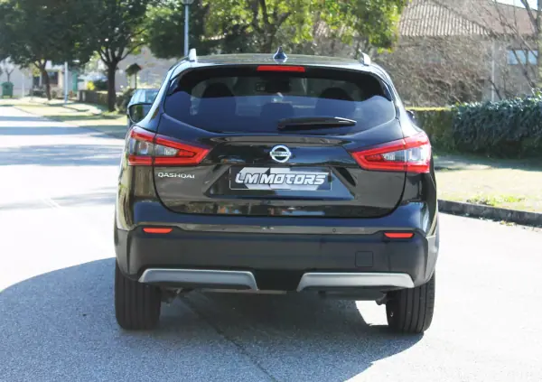 Nissan Qashqai 2018 - 19990 EUR, 87000 km - AUTO.MOTO.pt - 87000km - foto 9 de 37
