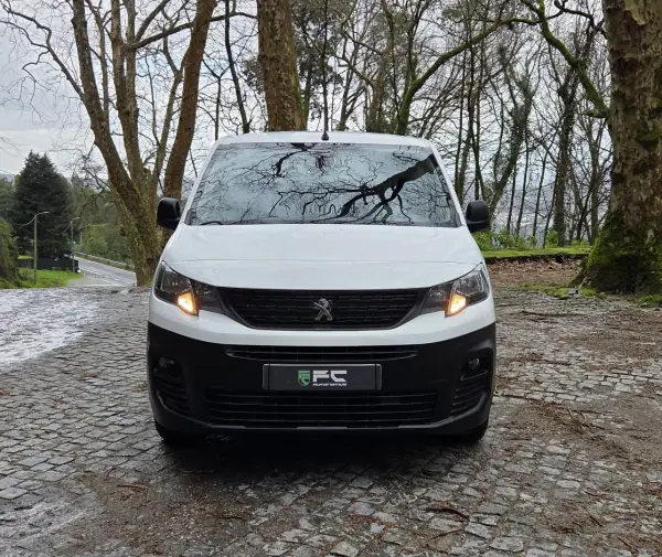 Peugeot 2021 - 12250 EUR, 171000 km - AUTO.MOTO.pt - 171000km - foto 3 de 20