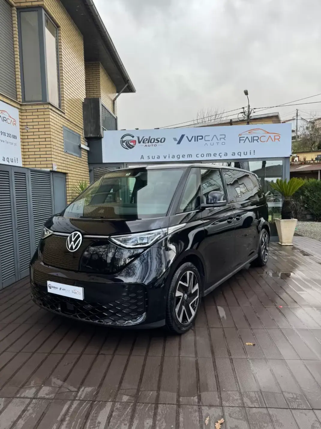 Volkswagen ID.Buzz 2025 - 59700 EUR, 15500 km - AUTO.MOTO.pt - 15500km - foto 1 de 14