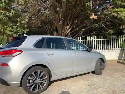 Hyundai i30 2019 - 12300 EUR, 140000 km - AUTO.MOTO.pt - 140000km - foto 7 de 10