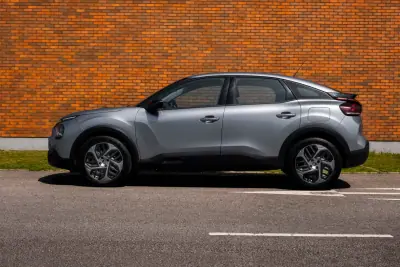 Citroën C4 2022 - 19450 EUR, 80400 km - AUTO.MOTO.pt - 80400km - foto 2 de 19