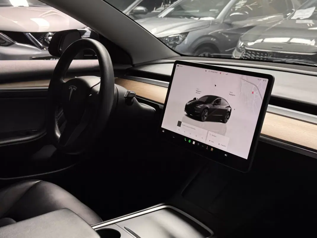 Tesla Model 3 2022 - 30990 EUR, 105300 km - AUTO.MOTO.pt - 105300km - foto 26 de 26