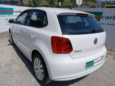 Volkswagen Polo 2014 - 7750 EUR, 153371 km - AUTO.MOTO.pt - 153371km - foto 11 de 27