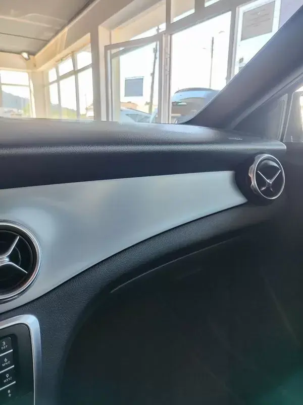 Mercedes-Benz GLA 200 2018 - 22750 EUR, 191200 km - AUTO.MOTO.pt - 191200km - foto 33 de 36
