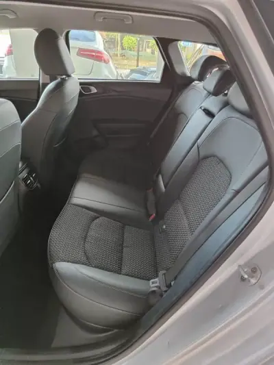 Kia Ceed SW 2019 - 18250 EUR, 70500 km - AUTO.MOTO.pt - 70500km - foto 14 de 35