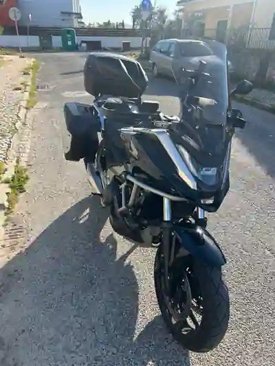 Honda NC750X DCT 2025 - 8900 EUR, 10600 km - AUTO.MOTO.pt - 10600km - foto 4 de 5