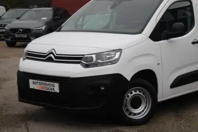 Citroën Berlingo 1.5 Bluehdi M Clube 102cv 2021 - 11990 EUR, 209000 km - AUTO.MOTO.pt - 209000km - foto 3 de 19