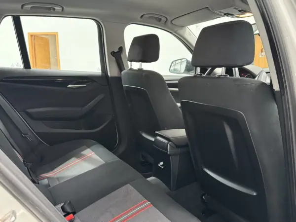BMW X1 2015 - 16490 EUR, 255000 km - AUTO.MOTO.pt - 255000km - foto 29 de 31