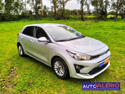 Kia Rio 2021 - 14450 EUR, 70980 km - AUTO.MOTO.pt - 70980km - foto 9 de 32