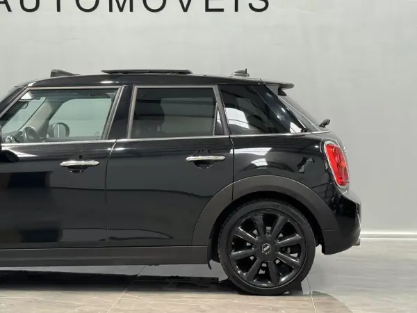MINI 5 Portas 2016 - 15890 EUR, 167000 km - AUTO.MOTO.pt - 167000km - foto 14 de 34