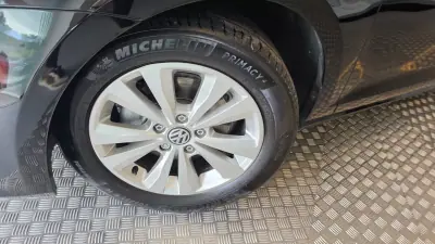 Volkswagen Golf 2013 - 7900 EUR, 207049 km - AUTO.MOTO.pt - 207049km - foto 28 de 54
