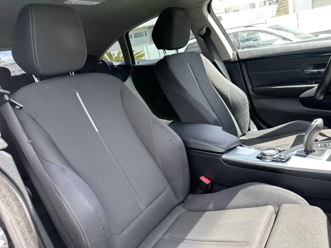 BMW 418 Gran Coupé 2014 - 17500 EUR, 220000 km - AUTO.MOTO.pt - 220000km - foto 40 de 63