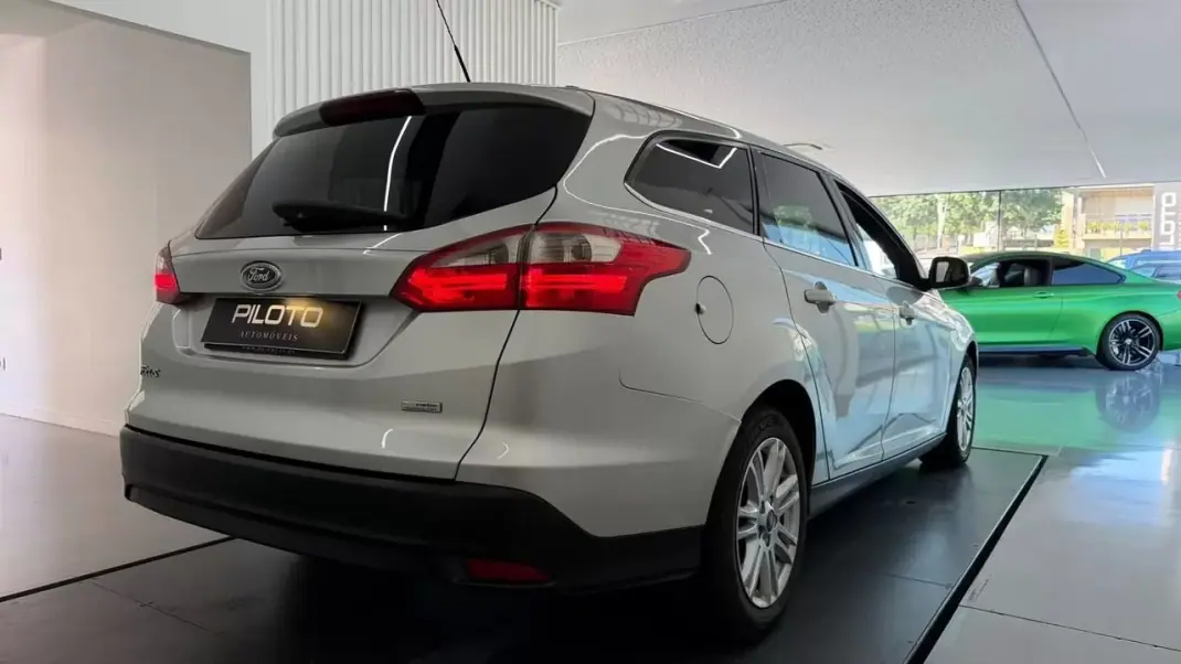 Ford Focus C-Max 2012 - 5900 EUR, 255027 km - 255027km - foto 9 de 25