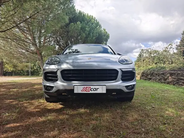 Porsche Cayenne 2016 — foto 3 de 42
