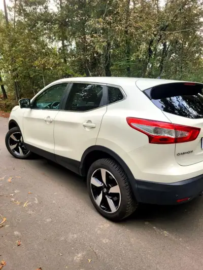 Nissan Qashqai 2016 - 15990 EUR, 153000 km - AUTO.MOTO.pt - 153000km - foto 12 de 24