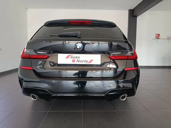 BMW 320 2019 - 28900 EUR, 140000 km - AUTO.MOTO.pt - 140000km - foto 16 de 35