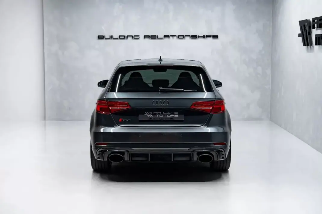 Audi RS3 Sportback 2019 - 49950 EUR, 76000 km - AUTO.MOTO.pt - 76000km - foto 10 de 40