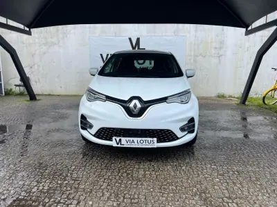 Renault Zoe 2021 - 14750 EUR, 47700 km - AUTO.MOTO.pt - 47700km - foto 4 de 11
