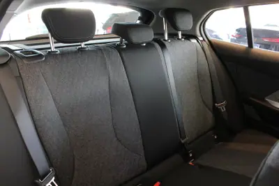 BMW 116 2025 — foto 5 de 10