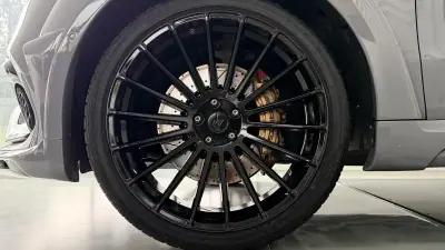 Mercedes-Benz GLE 63 AMG 2015 - 99990 EUR, 149475 km - AUTO.MOTO.pt - 149475km - foto 32 de 42