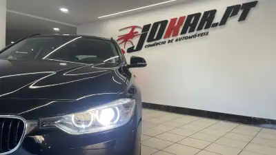 BMW 318 2013 - 13990 EUR, 216833 km - AUTO.MOTO.pt - 216833km - foto 11 de 33