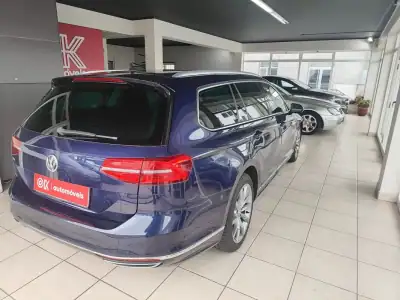 Volkswagen Passat Variant 2018 - 21990 EUR, 137500 km - AUTO.MOTO.pt - 137500km - foto 10 de 44