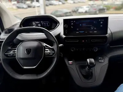 Peugeot 2024 - 18950 EUR, 82000 km - AUTO.MOTO.pt - 82000km - foto 21 de 24