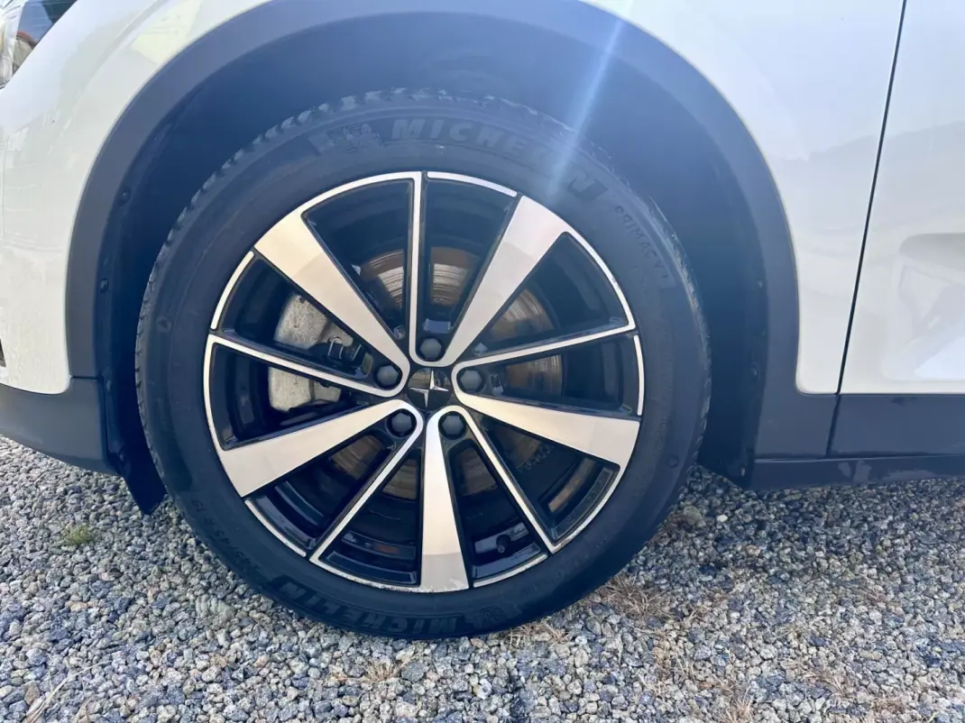Polestar 2 2022 - 28900 EUR, 49637 km - AUTO.MOTO.pt - 49637km - foto 6 de 11