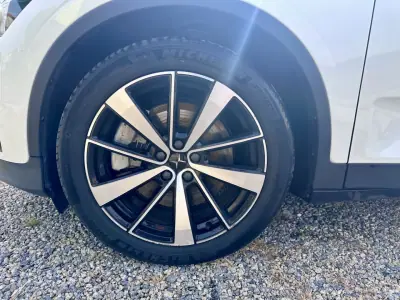 Polestar 2 2022 - 28900 EUR, 49637 km - AUTO.MOTO.pt - 49637km - foto 6 de 11