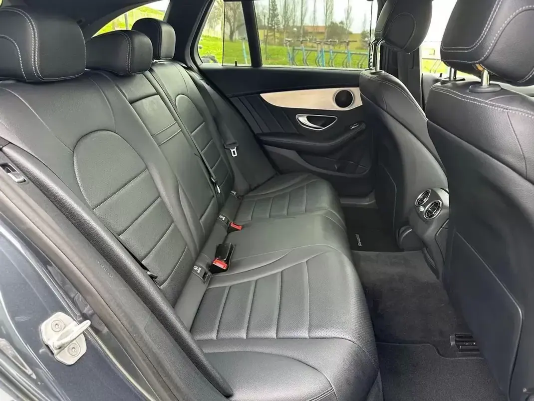 Mercedes-Benz C 250 2015 - 24450 EUR, 115000 km - AUTO.MOTO.pt - 115000km - foto 29 de 51