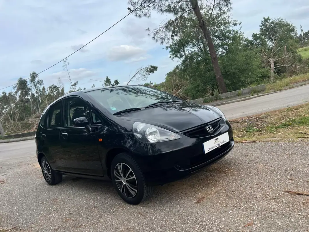 Honda Jazz 2003 - 4750 EUR, 263508 km - AUTO.MOTO.pt - 263508km - foto 2 de 29