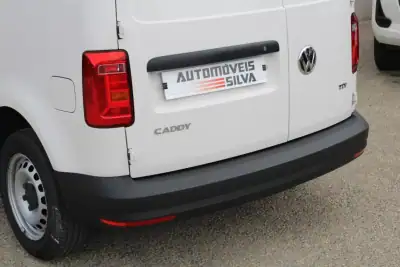 VW CADDY 2.0 TDI EXTRA AC 2019 - 12490 EUR, 199000 km - AUTO.MOTO.pt - 199000km - foto 9 de 20