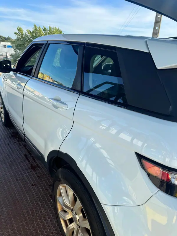 Land Rover Range Rover Evoque 2014 - 21000 EUR, 125000 km - AUTO.MOTO.pt - 125000km - foto 6 de 11